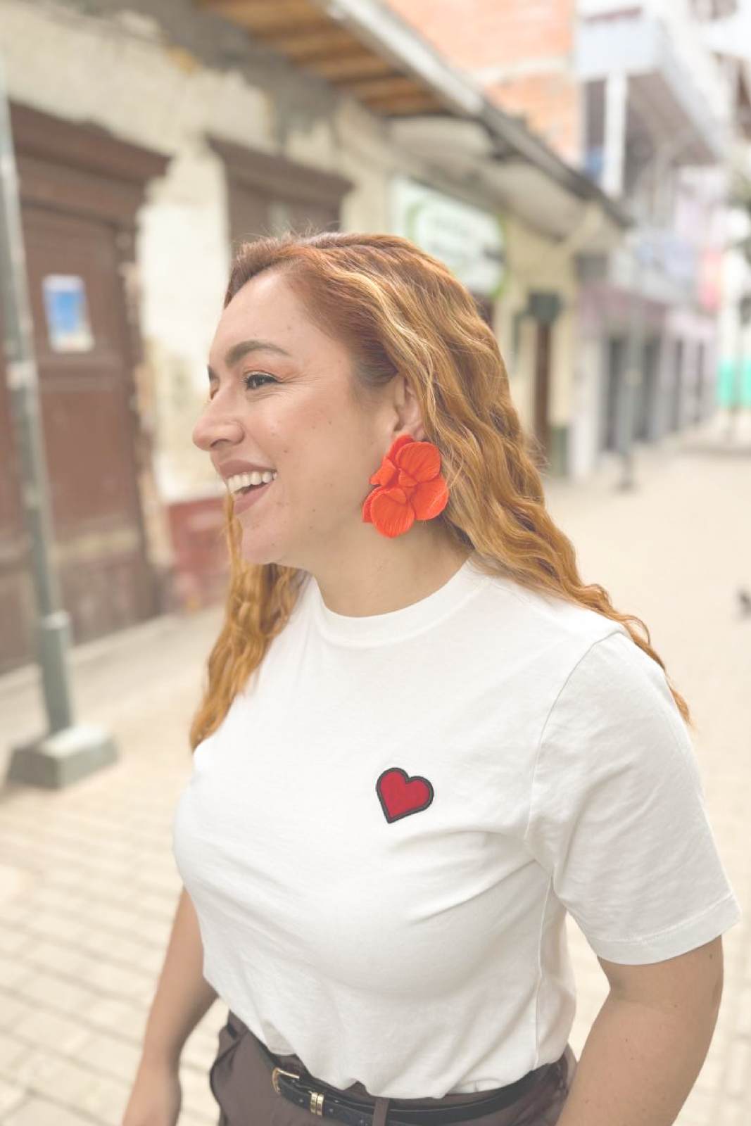 Aretes de flor Mistica hechos a mano en arcilla polimerica · Tienda Menta