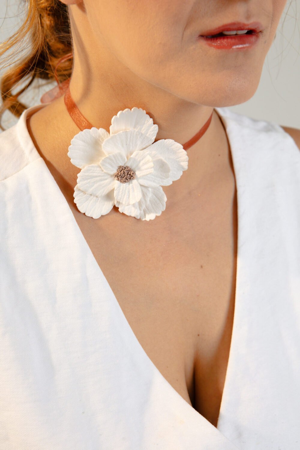 Chokers de flor en arcilla polimerica hechos a mano · Tienda Menta