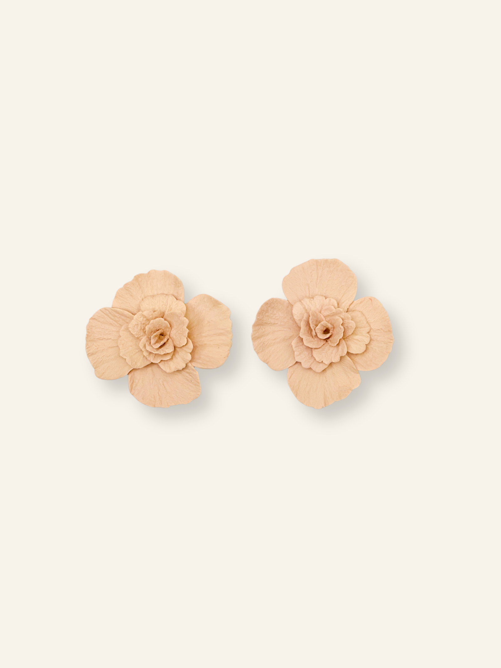 Joyeria floral a medida hecha a mano, proceso bespoke · Tienda Menta